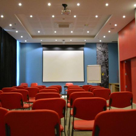Ibis Jacarei Otel Dış mekan fotoğraf